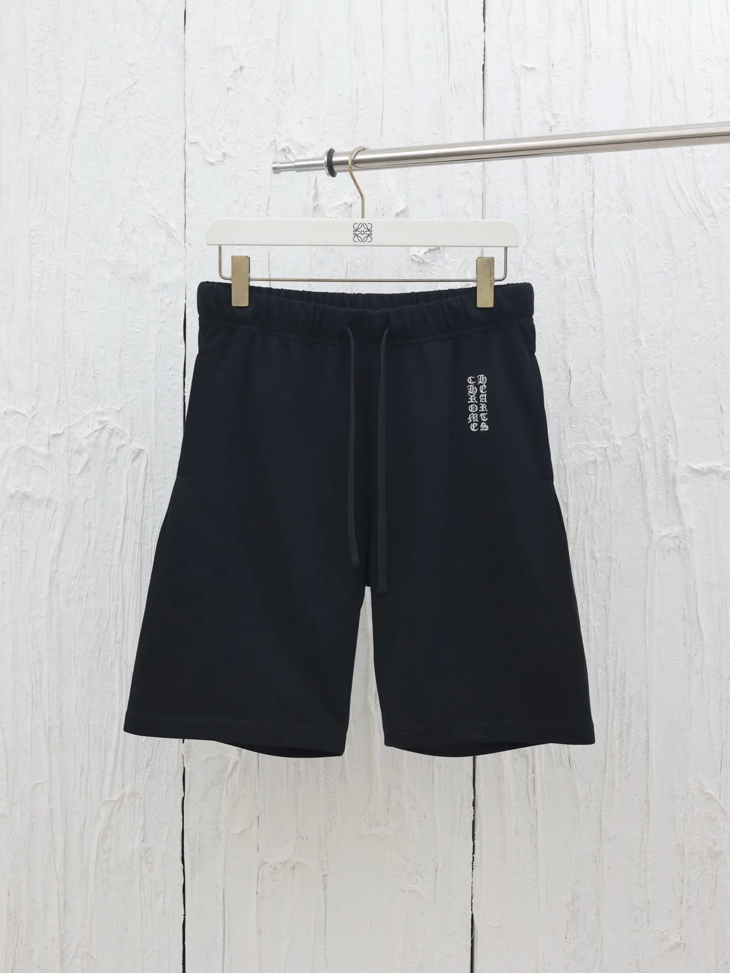 🅿️330 Chrome hearts*/Chrome hearts 25ss new Sanskrit embroidered shorts. The fabric is made of 320G fish scale cotton. The embroidery uses imported embroidery machines. Customized accessories. Size: S/M/L